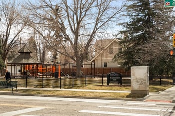 2218 Cherry St, Denver, CO 80207