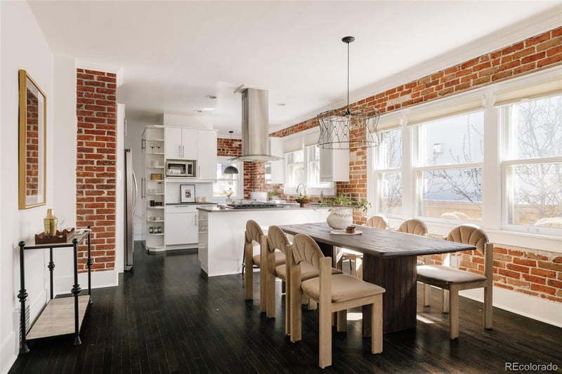 2218 Cherry St, Denver, CO 80207