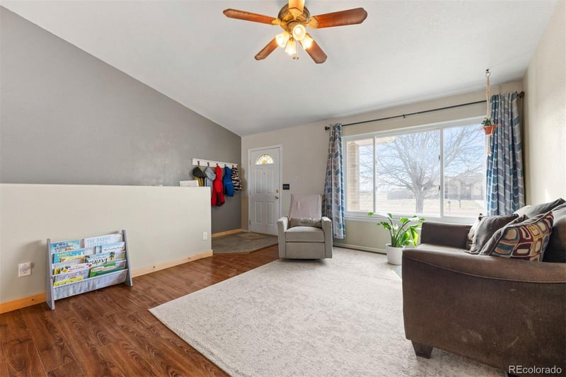 965 Cimarron Dr, Pueblo, CO 81007