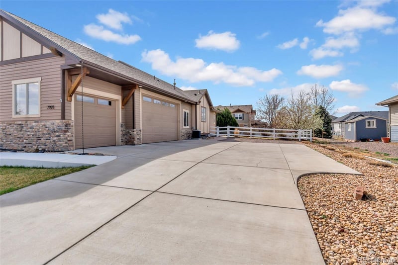 7991 Angel View Dr, Frederick, CO 80530