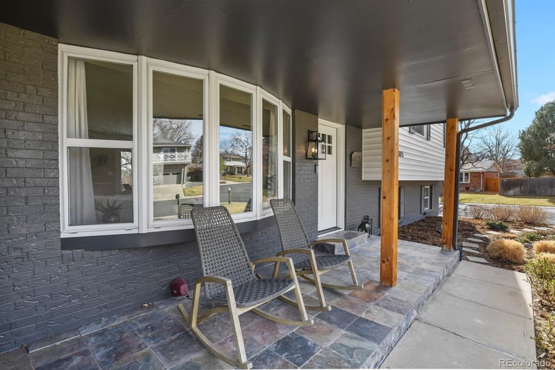 1115 Hinsdale Dr, Littleton, CO 80120