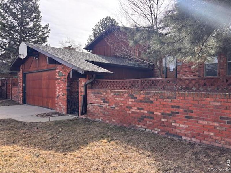 3331 Lakeview Cir, Longmont, CO 80503