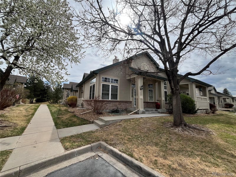 9966 E Hawaii Pl, Aurora, CO 80247