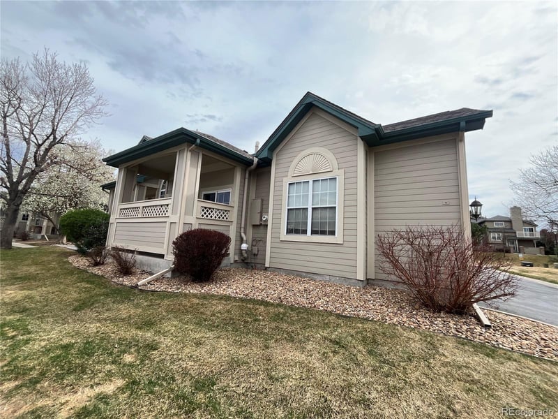 9966 E Hawaii Pl, Aurora, CO 80247