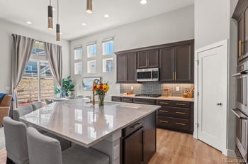 27162 Davies Ave, Aurora, CO 80016