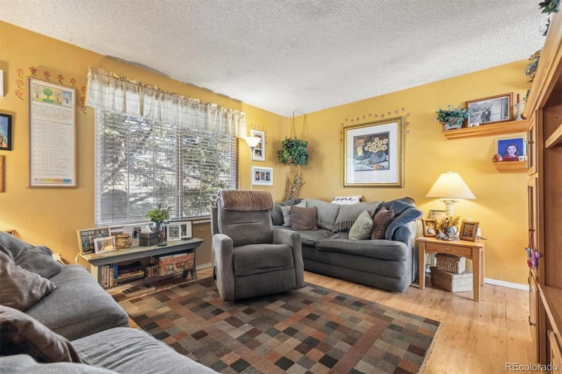 2965 Jasper St, Aurora, CO 80013