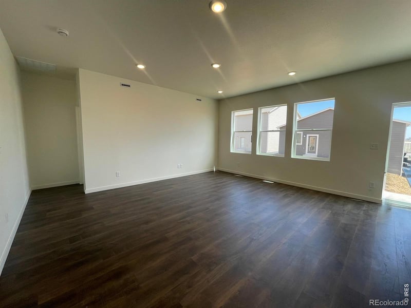 811 Ayrshire Rd, Johnstown, CO 80534