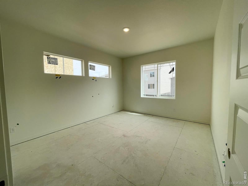 811 Ayrshire Rd, Johnstown, CO 80534