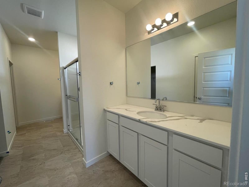 811 Ayrshire Rd, Johnstown, CO 80534