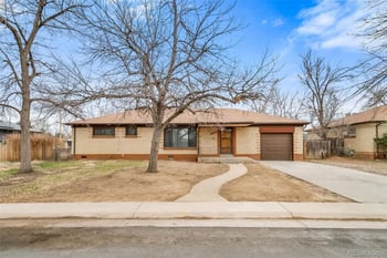 2228 Newark St, Aurora, CO 80010