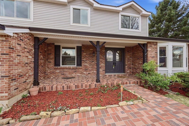 1402 Long Pl, Centennial, CO 80122