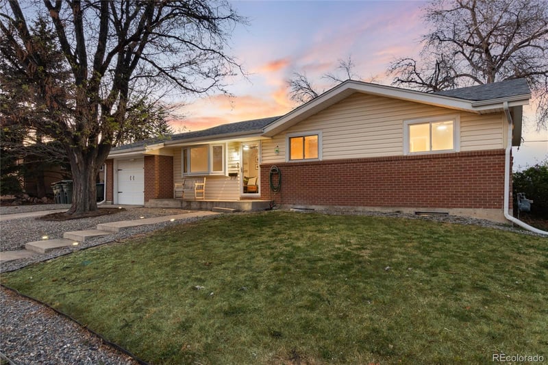 1211 102nd Pl, Northglenn, CO 80260