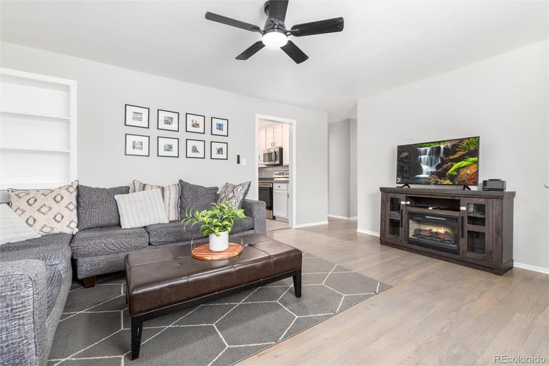 1211 W 102nd Pl, Northglenn, CO 80260