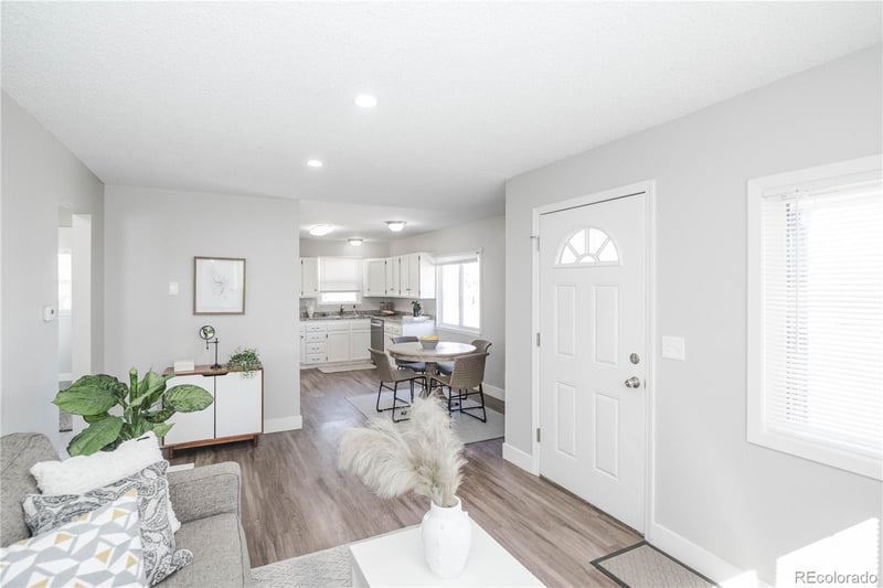 11408 7th Ave, Aurora, CO 80010