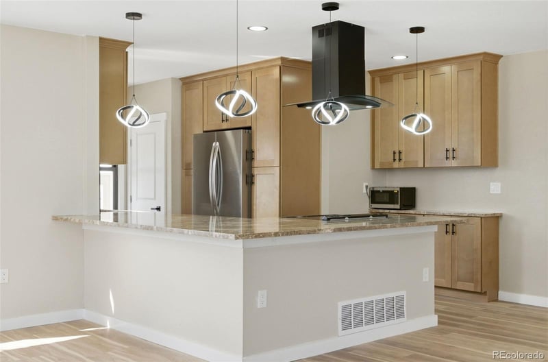 4895 Fox St, Englewood, CO 80110