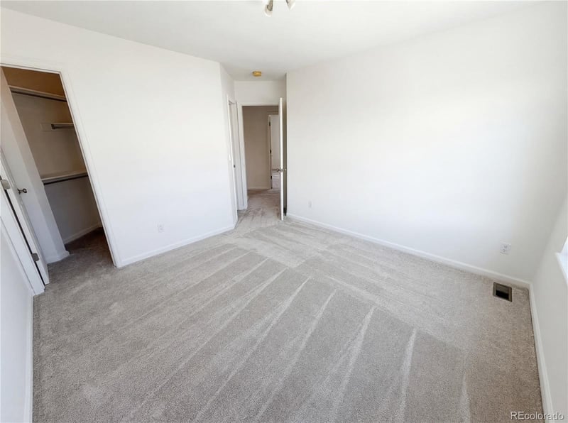5817 S Espana St, Aurora, CO 80015