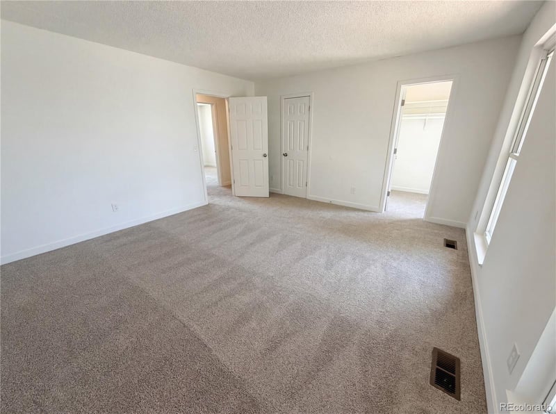 1146 Cathay St, Aurora, CO 80017