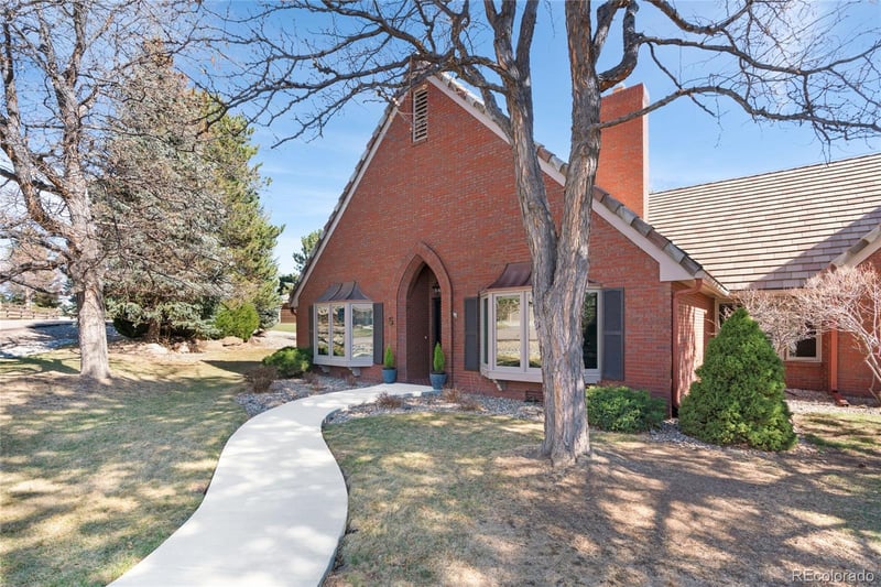 5 Porcupine Ln, Littleton, CO 80127