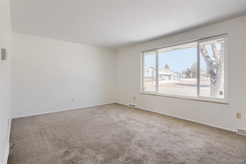 7467 Albion St, Centennial, CO 80122