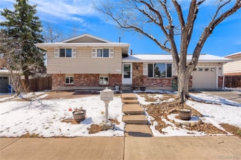 7467 Albion St, Centennial, CO 80122