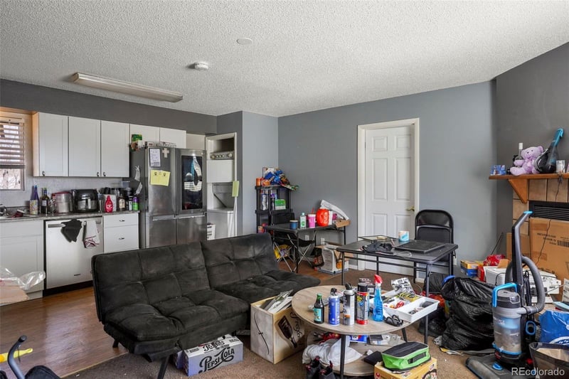 1960 Yampa , Colorado Springs, CO 80904