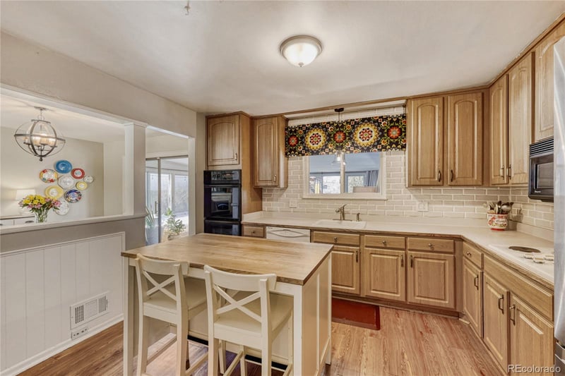 9871 Melody Dr, Northglenn, CO 80260