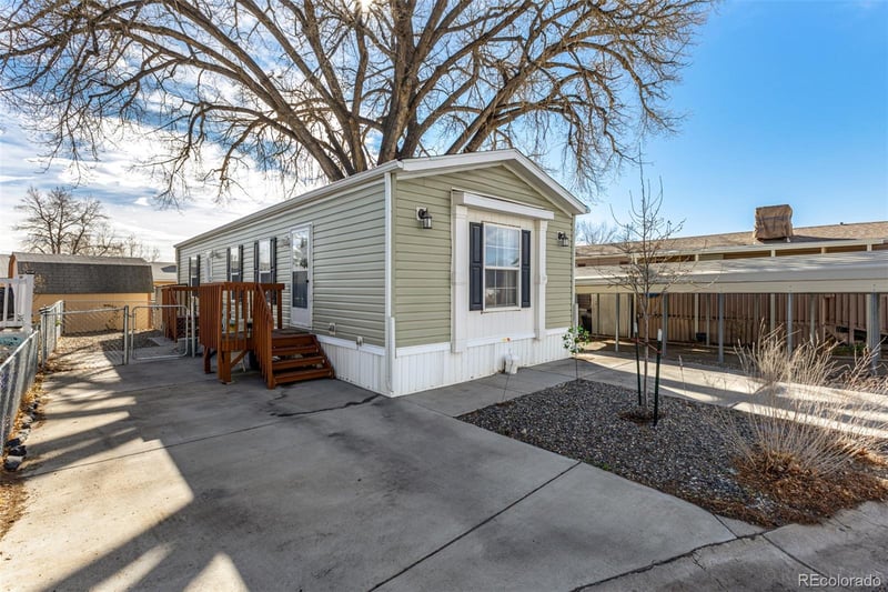 1801 92nd Ave, Denver, CO 80260