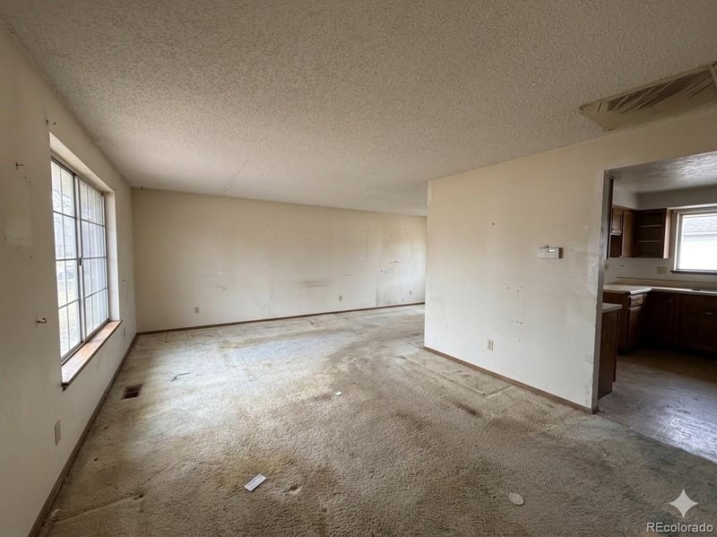 1077 Joplin Way, Aurora, CO 80017