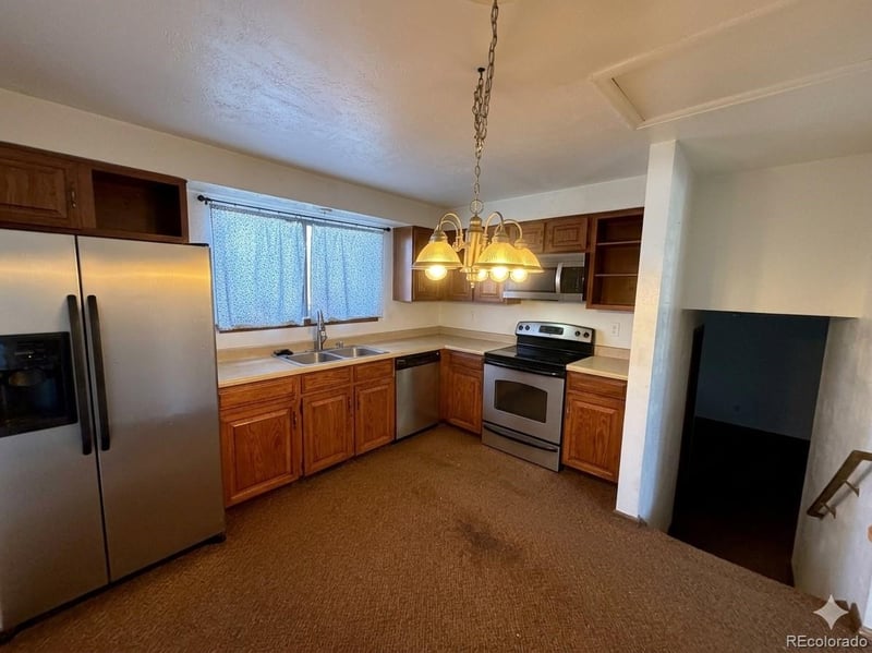 1077 Joplin Way, Aurora, CO 80017