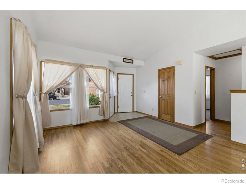 240 Wadsworth Cir, Longmont, CO 80504