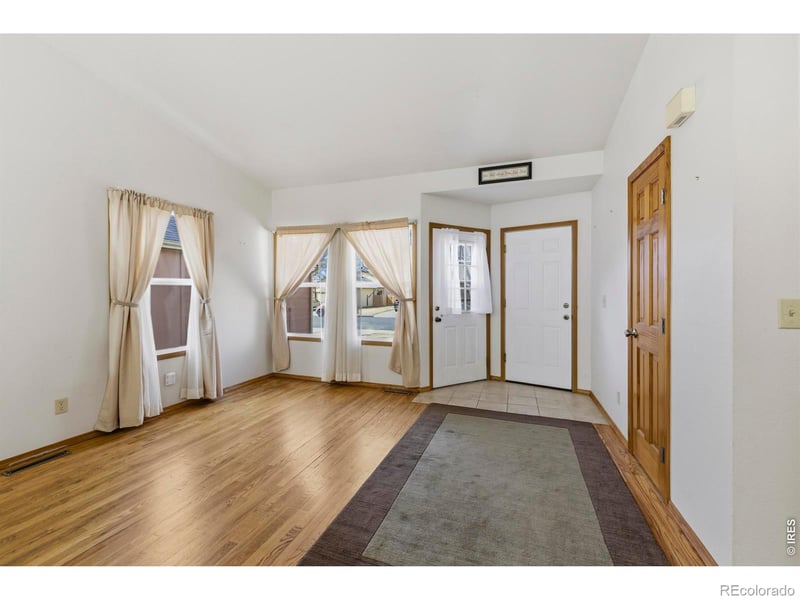 240 Wadsworth Cir, Longmont, CO 80504