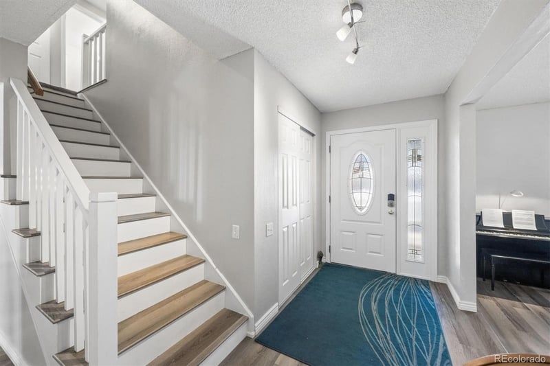 2711 Oakland Cir, Aurora, CO 80014