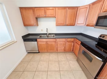 1587 Salem Cir, Aurora, CO 80012