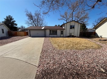 1587 Salem Cir, Aurora, CO 80012