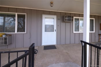 7050 Cedar Ave #212, Lakewood, CO 80226