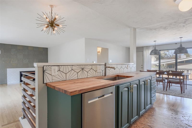 7660 Sheridan Ct, Littleton, CO 80128