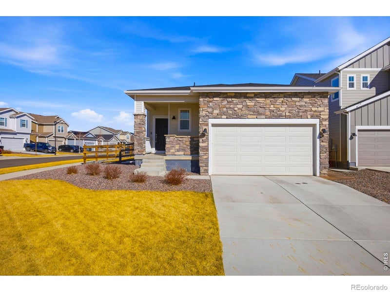 438 Overbrook Ln, Longmont, CO 80504