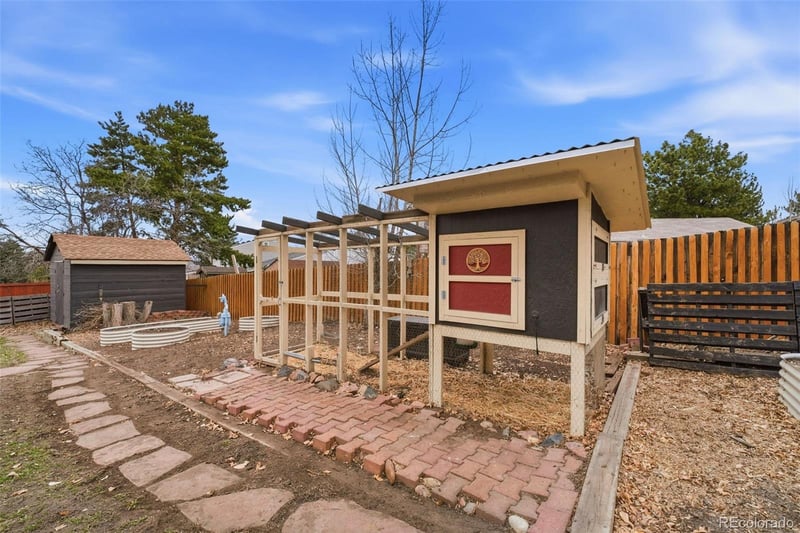 805 Gigi St, Castle Rock, CO 80104