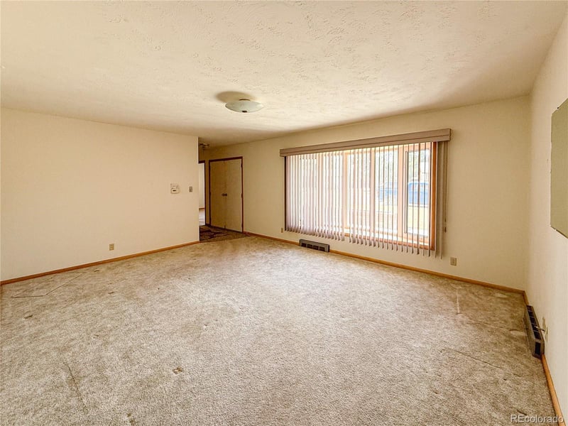 862 14th St, Burlington, CO 80807