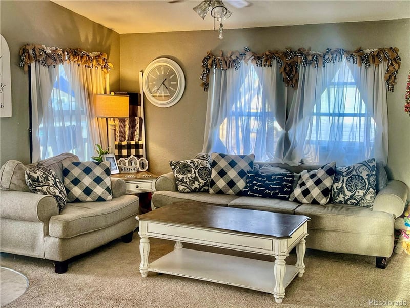 10658 Bald Eagle Cir, Longmont, CO 80504