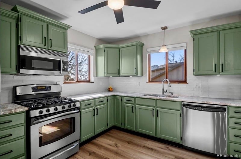 320 Columbine Rd, Palmer Lake, CO 80133