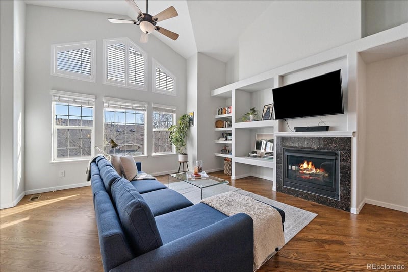 6737 Yale Ave, Lakewood, CO 80227