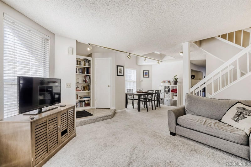 5742 Atlantic Pl, Lakewood, CO 80227