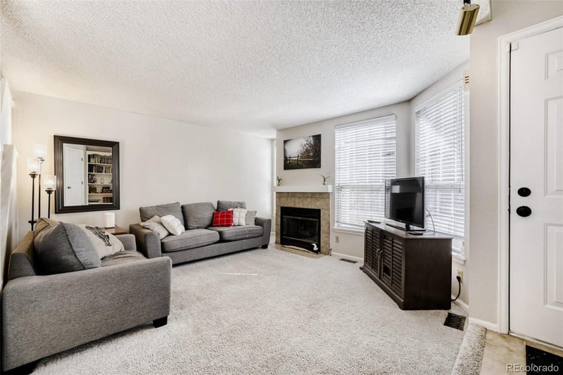 5742 Atlantic Pl, Lakewood, CO 80227