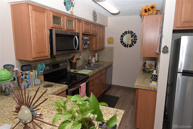 857 Van Gordon Ct #D103, Lakewood, CO 80228