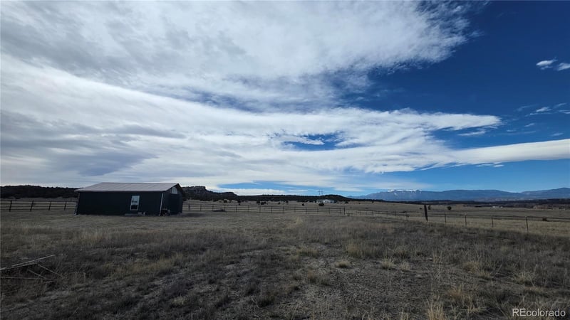 7155 Pine Bluff Ln, Pueblo, CO 81004