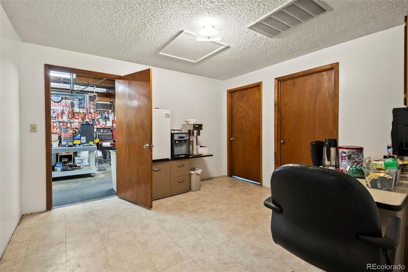 6630 Monaco St, Commerce City, CO 80022