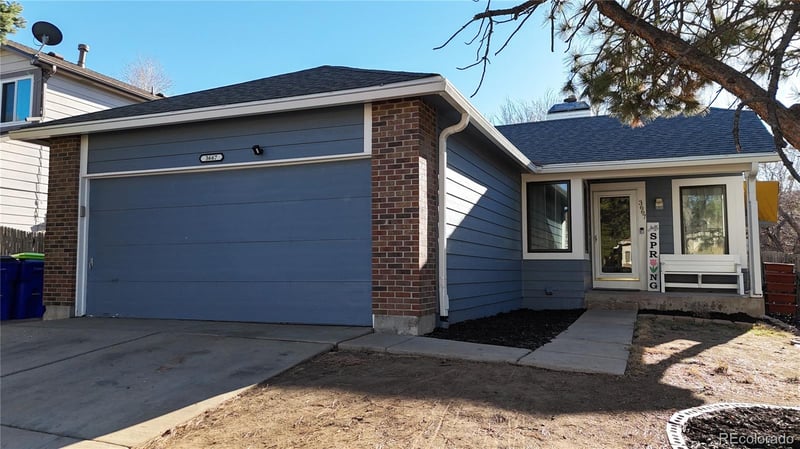 3667 Flanders , Aurora, CO 80013