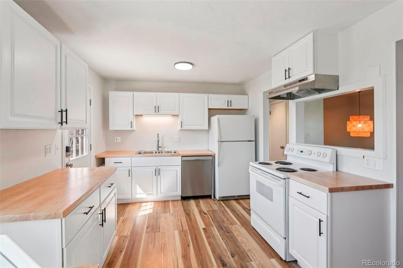 9005 Dudley St, Broomfield, CO 80021