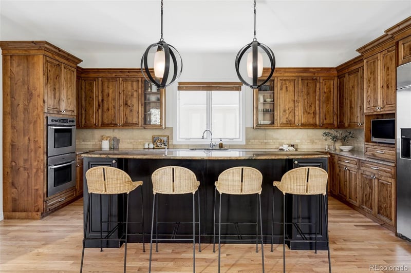 2860 Clinton St, Denver, CO 80238